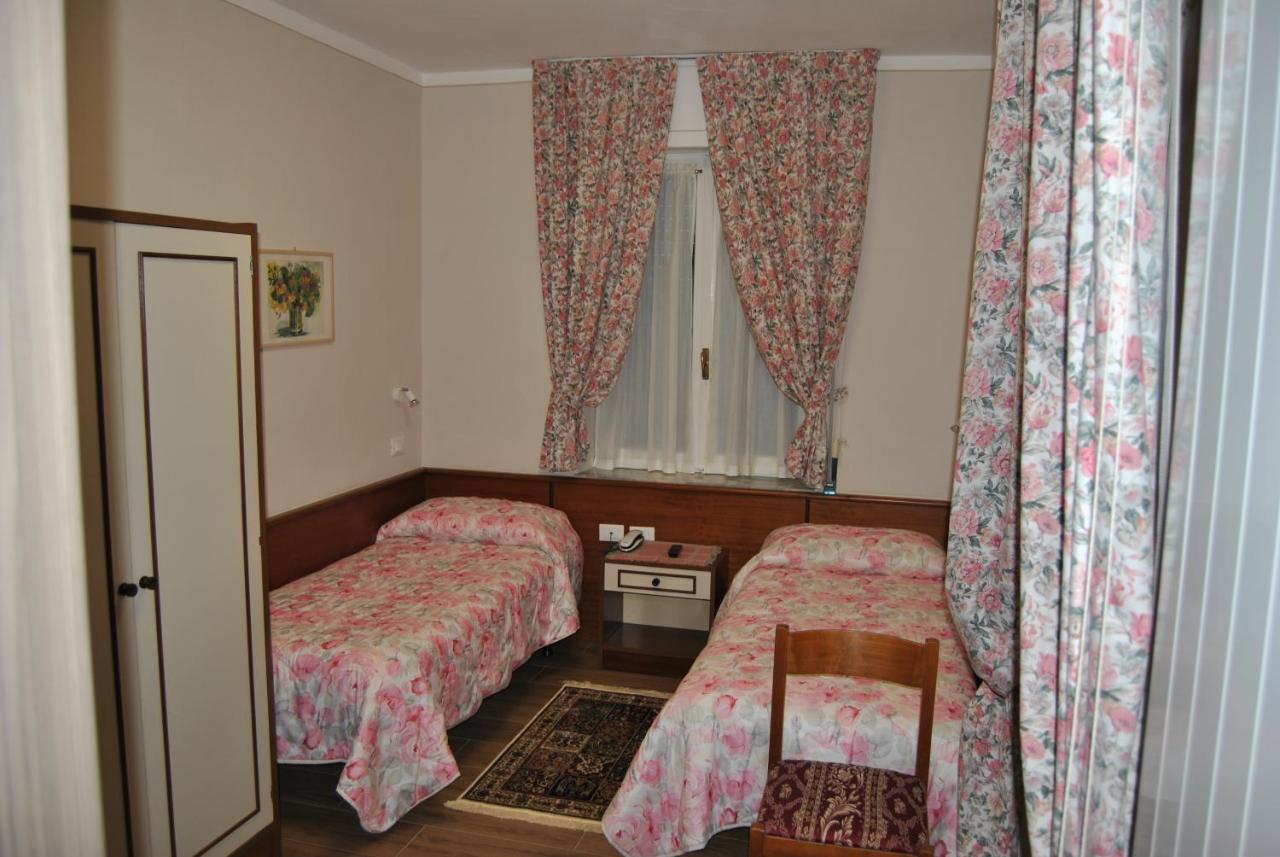 Hotel Villa Mon Toc Stresa Luaran gambar